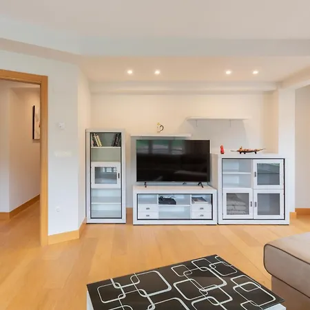 Zerkausi - Baskeyrentals Apartment