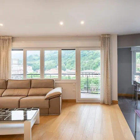 Zerkausi - Baskeyrentals Apartment
